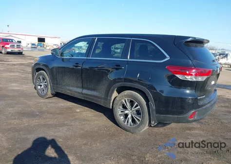 2017 Toyota Highlander Le z USA, uszkodzony, nr VIN 5TDBZRFH7HS371827